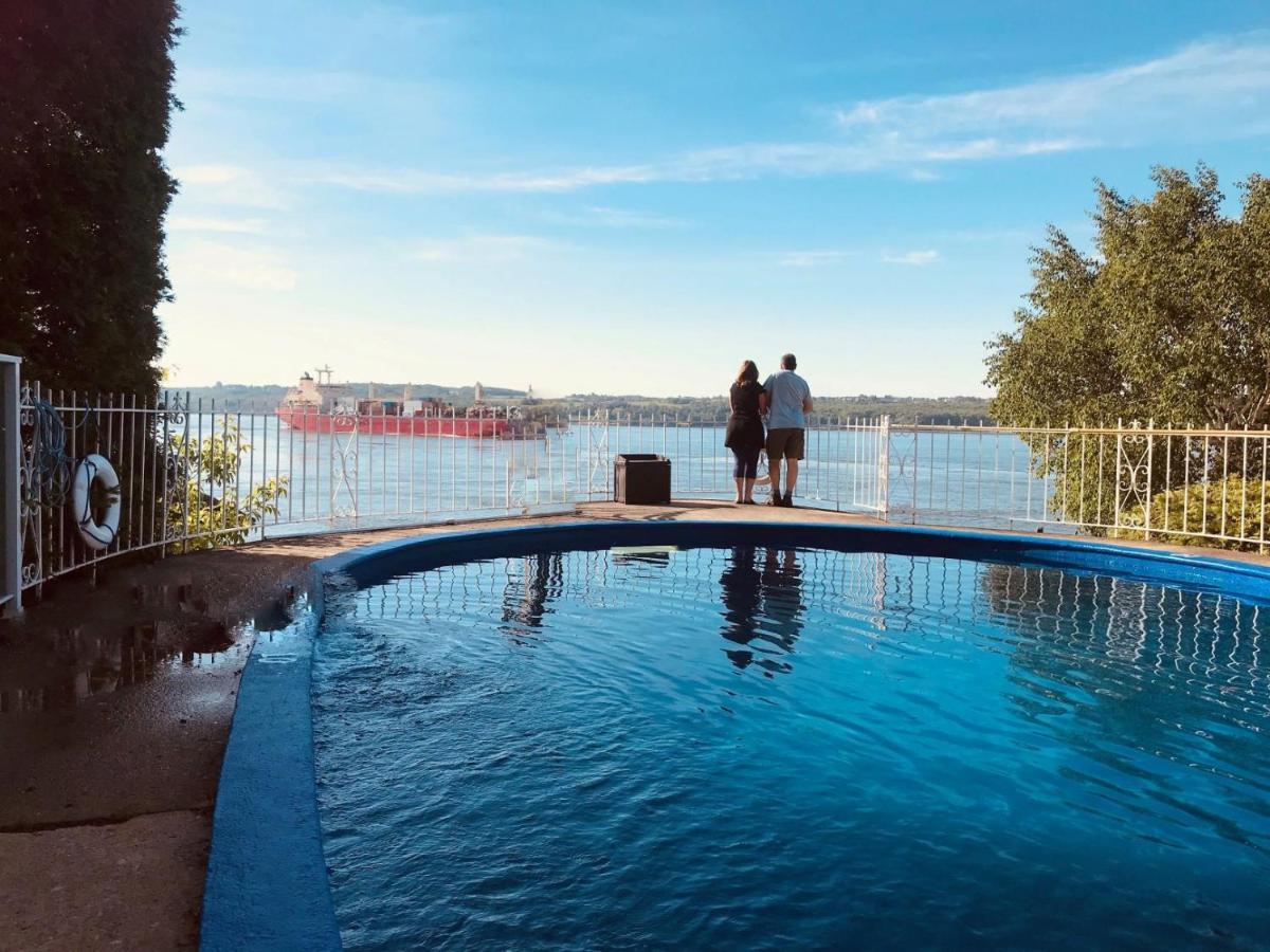 Goeliche Hotel Et Appartement Saint-Laurent-de-l'ile d'Orleans Kültér fotó