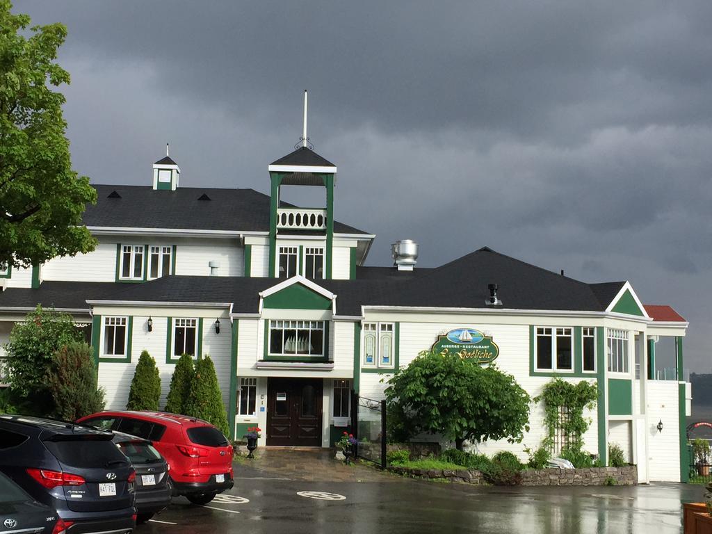 Goeliche Hotel Et Appartement Saint-Laurent-de-l'ile d'Orleans Kültér fotó