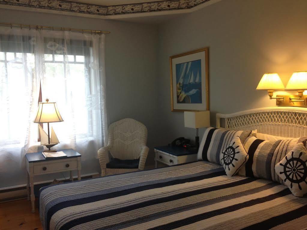 Goeliche Hotel Et Appartement Saint-Laurent-de-l'ile d'Orleans Kültér fotó